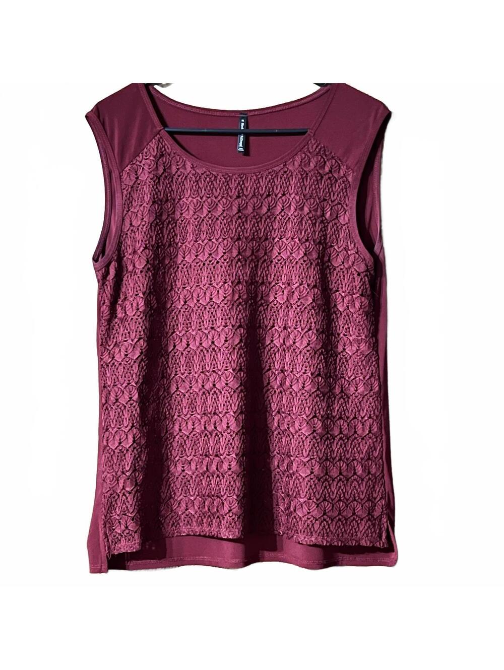 Bleeker & McDougal Sleeveless Lace Top - XL